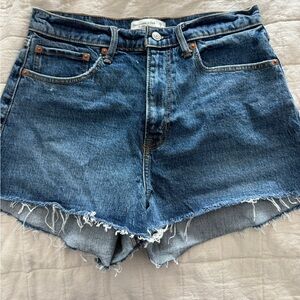 Abercrombie Curve Love High Rise Mom Short